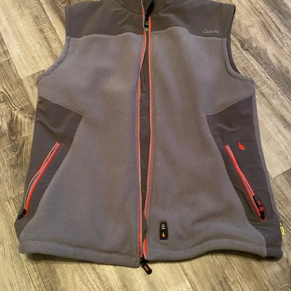 Cabela’s Heated Vest – Gerbing Powered – Mens L Tall - Picture 1 of 4